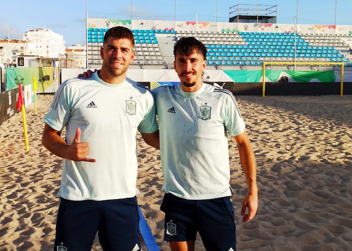 Fran Casano y Camacho, los jugadores del Recreativo convocados por la selección española de fútbol playa.