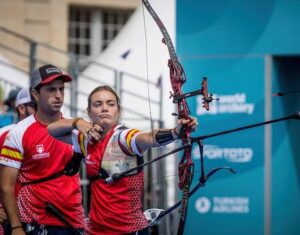 Leyre Fernández durante la competición en París. / Foto: World Archery.