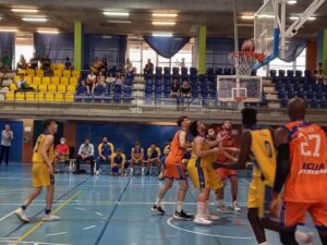 Tras doblegar al Écija Basket Club en los cuartos de final, el PMD Aljaraque acude como favorito a la pelea por el ascenso en El Ejido. / Foto: @EcijaBasketClub.