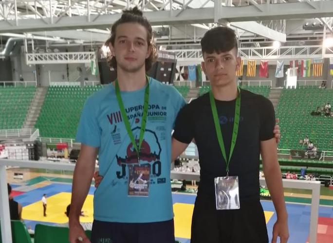 Rafael Jiménez y Jaime Pérez, representantes del Huelva TSV Judo en la Supercopa de España Junior en Valencia. / Foto: @JudoHuelva1.