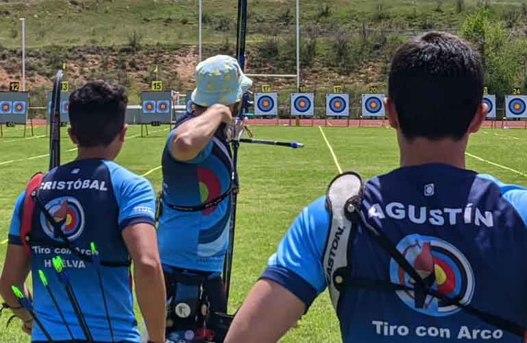 Los equipos de Huelva han sido la sorpresa en esta Liga. / Foto: @clubasirio.