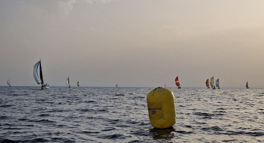 Un recorrido entre El Rompido y Vila Real de Santo Antonio (Portugal), ida y vuelta, marca la 62ª edición de la Regata 'La Farola'.