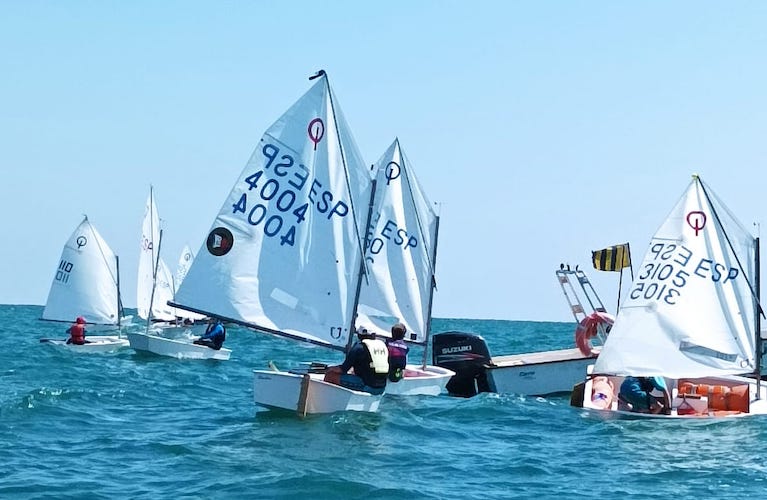 Gran nivel mostraron los deportistas del RCMH en la prueba celebrada en Punta Umbría.