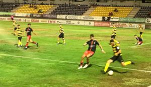 El empate en el San Roque-Ayamonte valió a los leperos para ganar el Trofeo 'Virgen de la Bella'. / Foto: G. F. O.