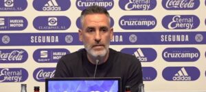 Abel Gómez durante la rueda de prensa de este viernes antes del partido en casa con el Cádiz Mirandilla. / Foto: Captura imagen Recreativo de Huelva.