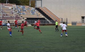 En el ya lejano partido entre ambos disputado en feudo ayamontino se llevó la victoria el Cartaya.