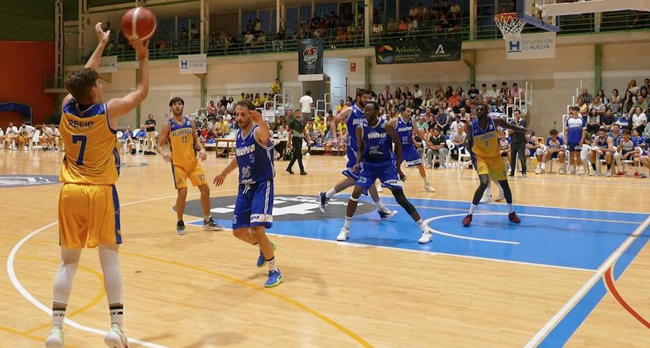 En pretemporada ya se enfrentaron el Ciudad de Huelva y el PMD Aljaraque, con victoria aljaraqueña. / Foto: @fabhuelva.