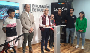 Un momento de la presentación en la Diputación Provincial de la HUEX Non Stop de este fin de semana.