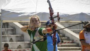 Leyre Fernández, en una tirada durante la final del Campeonato de España. / Foto: María Meneses / RFETA.