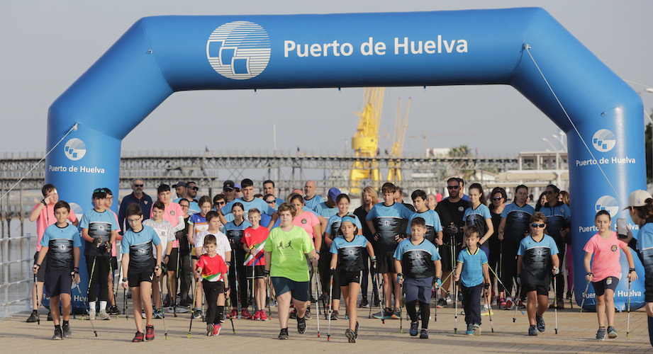 Con iniciativas como la del CD Multideporte queda patente el auge en Huelva de la marcha nórdica.