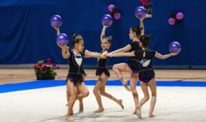 El Palacio de Deportes 'Carolina Marín' alberga este sábado el VIII Torneo Nacional de Conjuntos 'Ciudad de Huelva' de Gimnasia Rítmica.