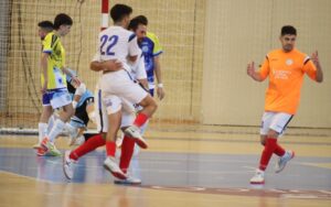 Los jugadores del Smurfit Kappa celebran uno de los goles anotados en Córdoba. / Foto: @LaPalmaFS.