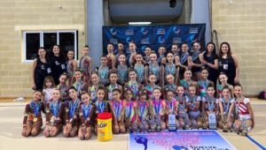 Representantes del Gimnasia Rítmica Huelva en el Campeonato de Andalucía de Conjuntos en Córdoba.