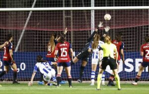 Las mejores ocasiones del Sporting en el duelo copero llegaron en el primer tiempo. / Foto: @Osasuna_fem.