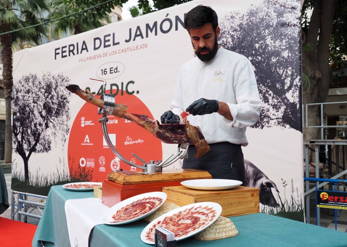 Feria del Jamón de Villanueva de los Castillejos