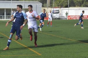 Empate trabajado del Decano en su visita al San Juan Bosco para medirse al Utrera. / Foto: @recreoficial.