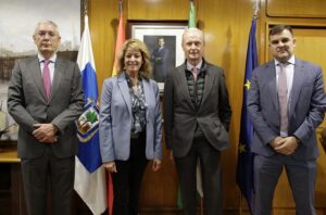 El Grupo Amper visita el Puerto de Huelva