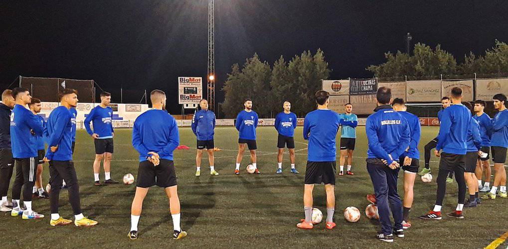 El Bollullos se ha preparado a fondo para su difícil cita en el Nuevo Arcángel con el Córdoba B. / Foto: @bollulloscf1933.