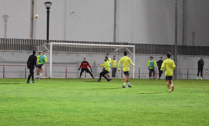 El Cartaya ha preparado con ganas su partido de este sábado en el feudo del Pozoblanco. / Foto: @AD_Cartaya.