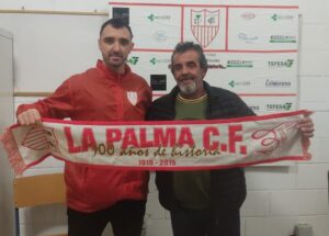 Nacho Molina -izquierda-, nuevo entrenador de La Palma CF. / Foto: @LaPalmaCF.