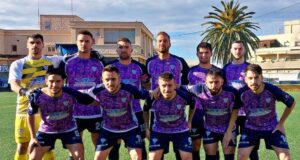 Formación inicial del Bollullos en su partido de este sábado en Ceuta. / Foto: @bollulloscf1933.