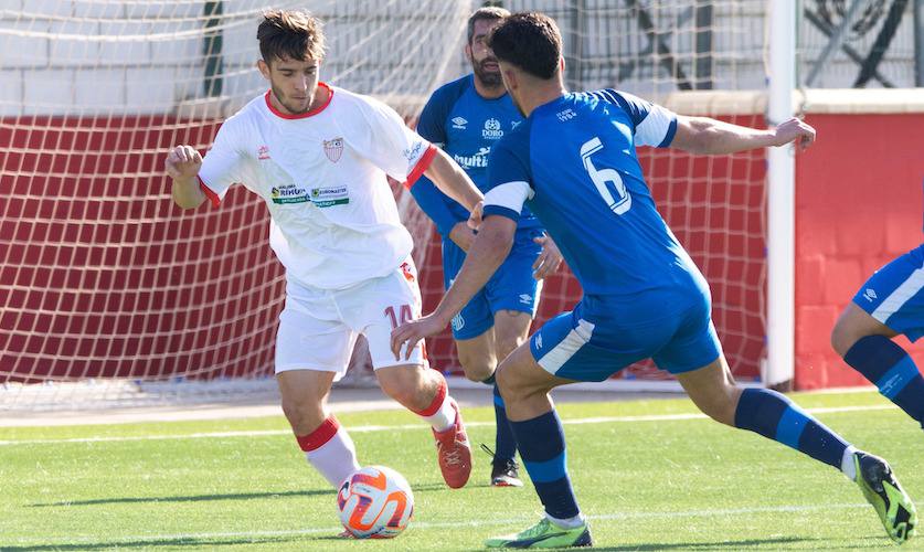 La Palma quiere defender su liderato con un triunfo en casa ante el Atlético Central. / Foto: David Limón.