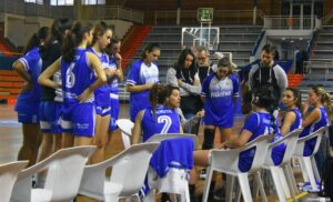 El Universidad de Huelva CDH de Celes Vizcaíno ha preparado bien su partido en Dos Hermanas. / Foto: CB Huelva La Luz.