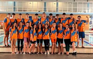 Componentes del Club Natación Huelva en la prueba celebrada en Alcalá de Guadaira (Sevilla). / Foto: @CNHUELVA.