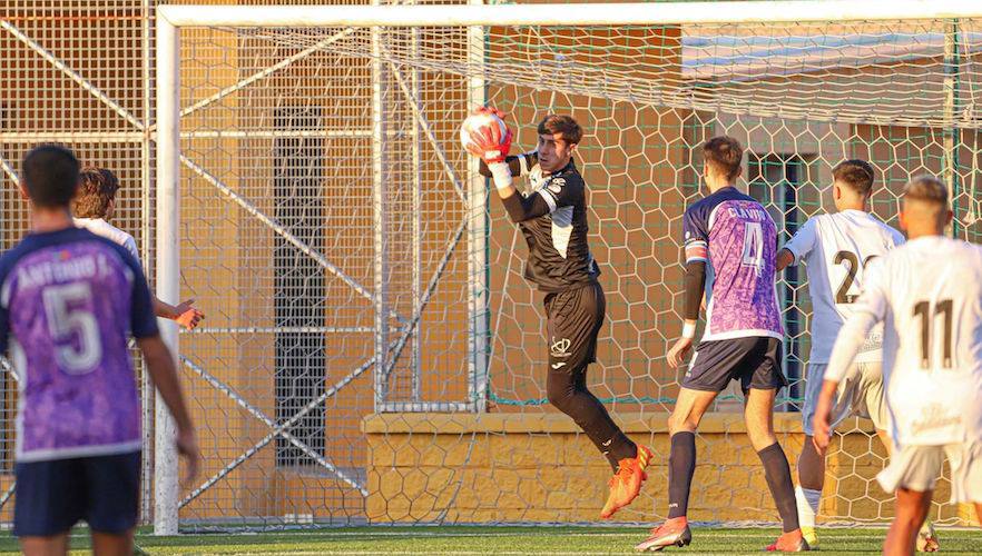 El Bollullos confía en sacar adelante su partido ante el Rota este domingo. / Foto: @canon_zaki.