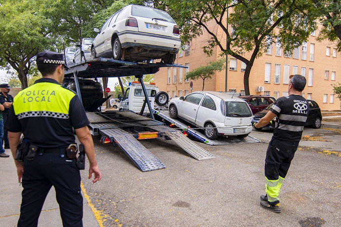 Retirados Más De 300 Vehículos Abandonados De La Vía Pública Huelva