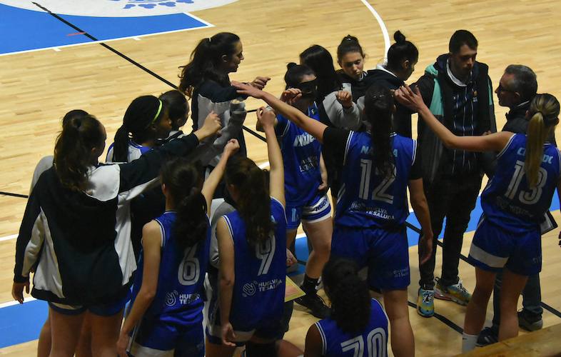 Gran triunfo del Ciudad de Huelva en su partido de la LNF1 de baloncesto. / Foto: CB Huelva La Luz.