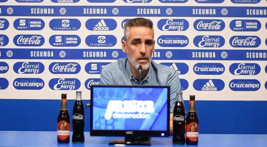 Abel Gómez, entrenador del Recre, durante la rueda de prensa de este viernes. / Foto: Captura imagen Recre TV.