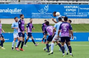 El Bollullos sólo piensa en la victoria en su partido del domingo con el Atlético Espeleño. / Foto: Lucena Hoy.