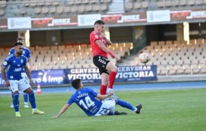 Repetir el buen partido de Chapín, reto del Cartaya este sábado ante el Gerena. / Foto: @XerezCD_OFICIAL.