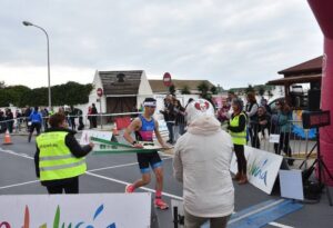 Jesús Vela (Peñota Dental Alusigma) fue el primero en cruzar la línea de meta en la categoría masculina.