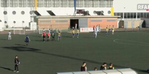 Triunfo del Moguer ante la UB Lebrijana con un gol de Wayo antes del descanso. / Foto: Captura imagen RFAF TV.