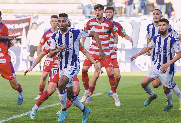 El Recre, a ganar al Cartagena B para dar continuidad a su victoria ante el filial del Granada. / Foto: @recreoficial.