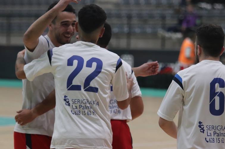 Los jugadores del Smurfit Kappa celebran uno de los goles anotados en San Fernando. / Foto: @LaPalmaFS.