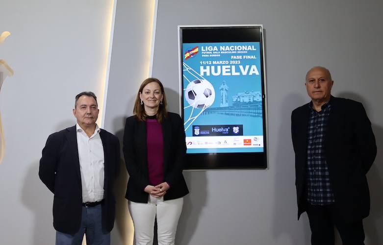 Un momento de la presentación en el Ayuntamiento de Huelva de la presentación de la fase final de la Liga Nacional de Fútbol Sala Masculino para Sordos.