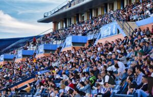 El Recre quiere que el equipo esté lo más arropado posible el domingo ante el Xerez DFC y pone en marcha una promoción de entradas para los abonados. / Foto: @recreoficial.