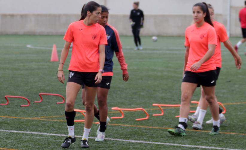 Tras ganar en Valencia, las jugadoras del Sporting se centran en preparar el partido ante el Madrid CFF. / Foto: @sportinghuelva.