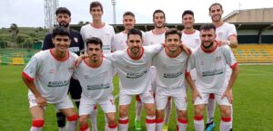 Formación titular de La Palma en su partido ante la UD Los Barrios. / Foto: @UDLosBarriosFC.