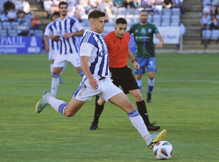 Sergio Chinchilla fue de los jugadores que más lo intentaron en el partido ante el Xerez DFC. / Foto: @recreoficial.