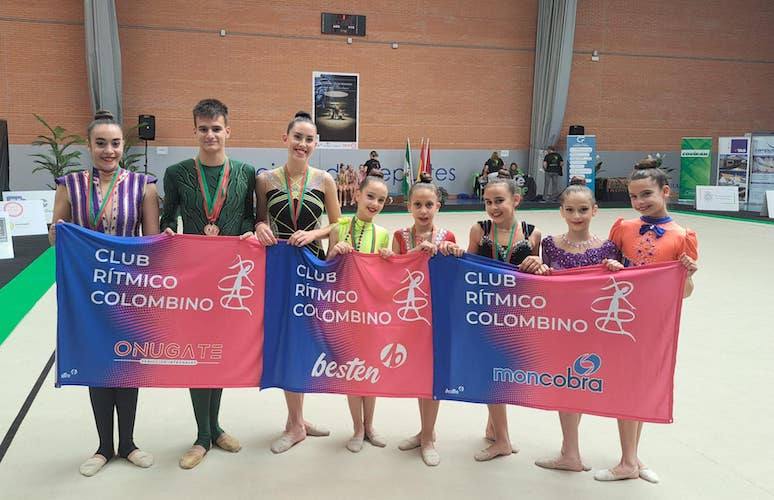 Representantes del Rítmico Colombino en el Torneo organizado por el Club Granada.