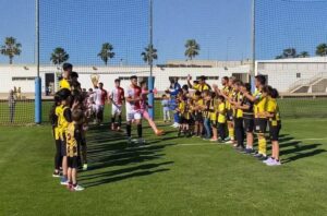 El San Roque hizo pasillo al Antequera, ya campeón del grupo. / Foto: Juan David Delgado.