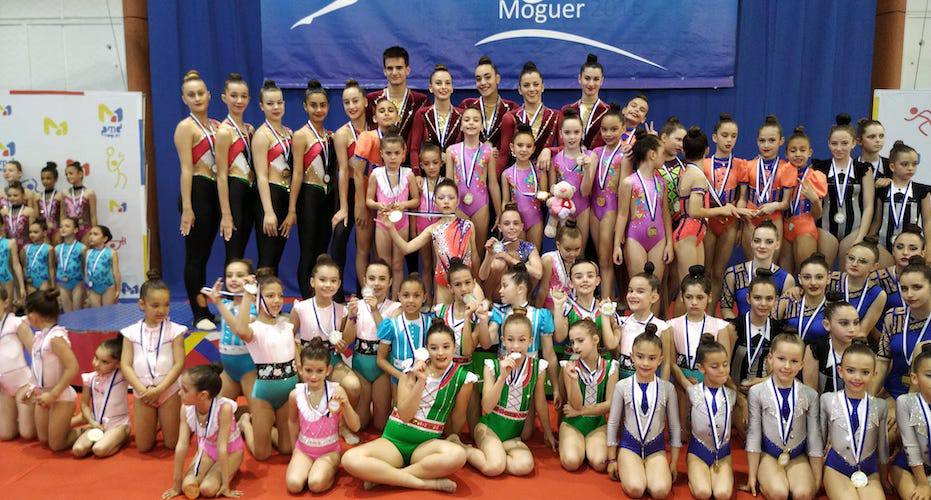 Moguer albergó el pasado sábado el 35º Trofeo Diputación de Huelva de Gimnasia Rítmica que tuvo un gran nivel.