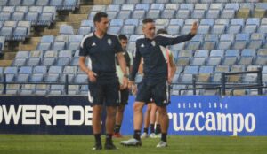 Abel Gómez -derecha- durante un entrenamiento del Recre. / Foto: @recreoficial.