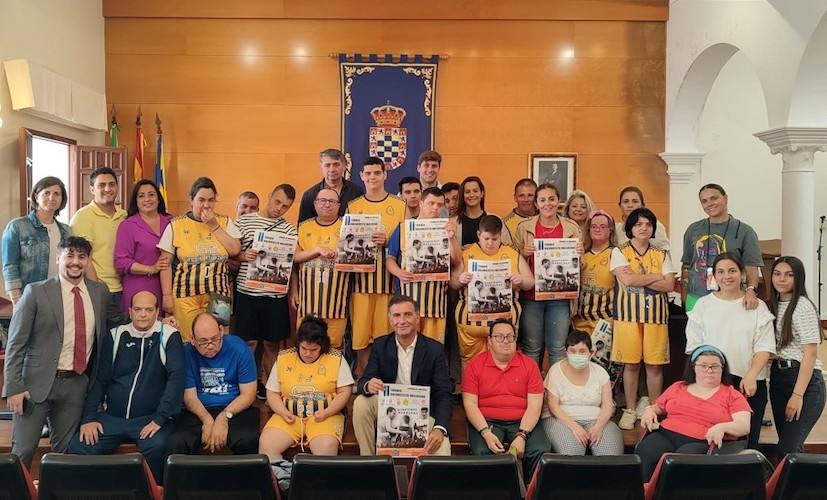 Un momento de la presentación del II Torneo de Baloncesto Inclusivo de este viernes en Moguer.