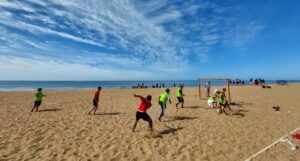 Los equipos inscritos han participado en seis modalidades deportivas, entre ellas el fútbol playa.