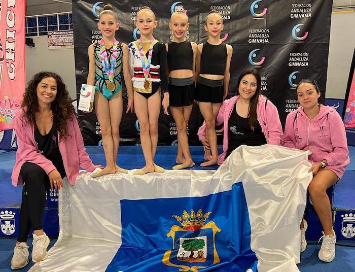 Componentes del GR Huelva en el Campeonato de Andalucía Individual Absoluto de Gimnasia Rítmica.